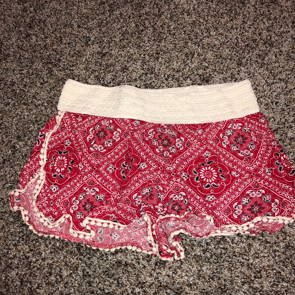 Printed NO BOUNDARIES Shorts